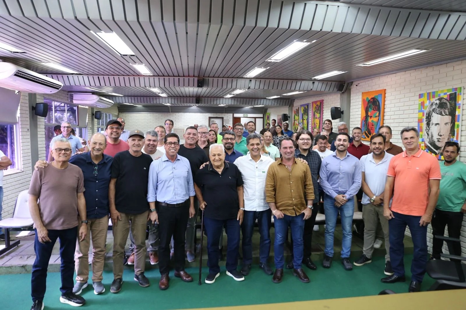 Cachoeiro: Visita institucional marca convite para posse do governador